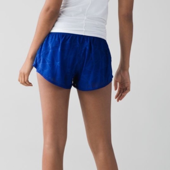 Lululemon City Sky Run By Short - Sz 6 - Picture 7 of 9